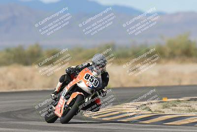 media/Nov-16-2025-Race Pace (Sun) [[8c5fa54630]]/Verified Riders/7-Turn 4 (1155am)/